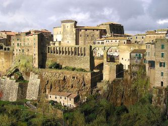 Walls and aquaduct at Pitigliano